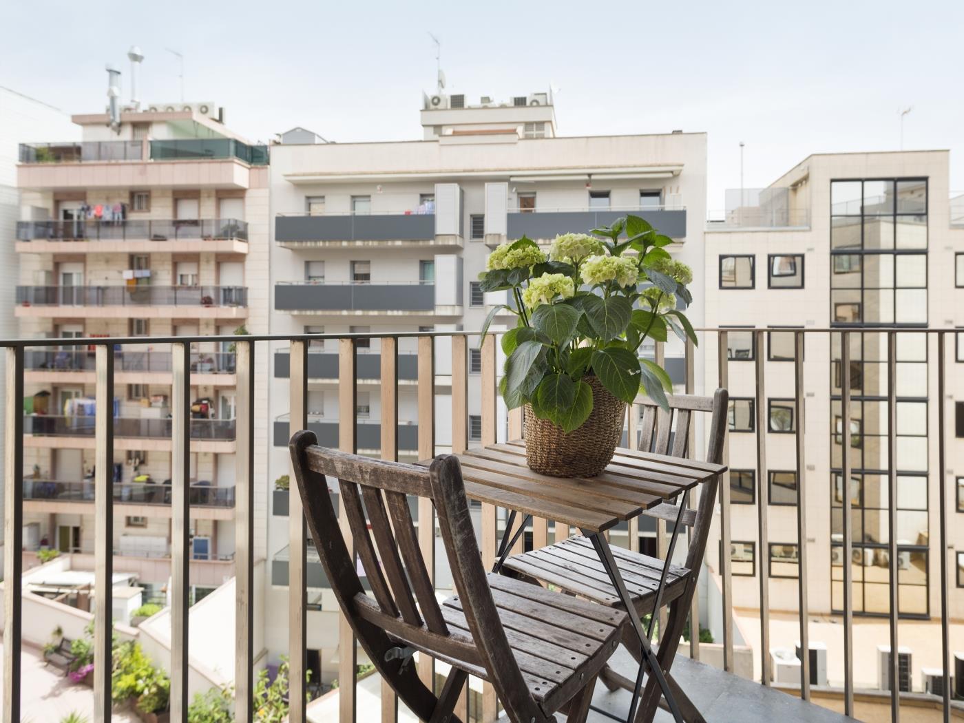 My Space Barcelona Apartamento en el Centro de Barcelona con Piscina para 8 - My Space Barcelona Apartamentos
