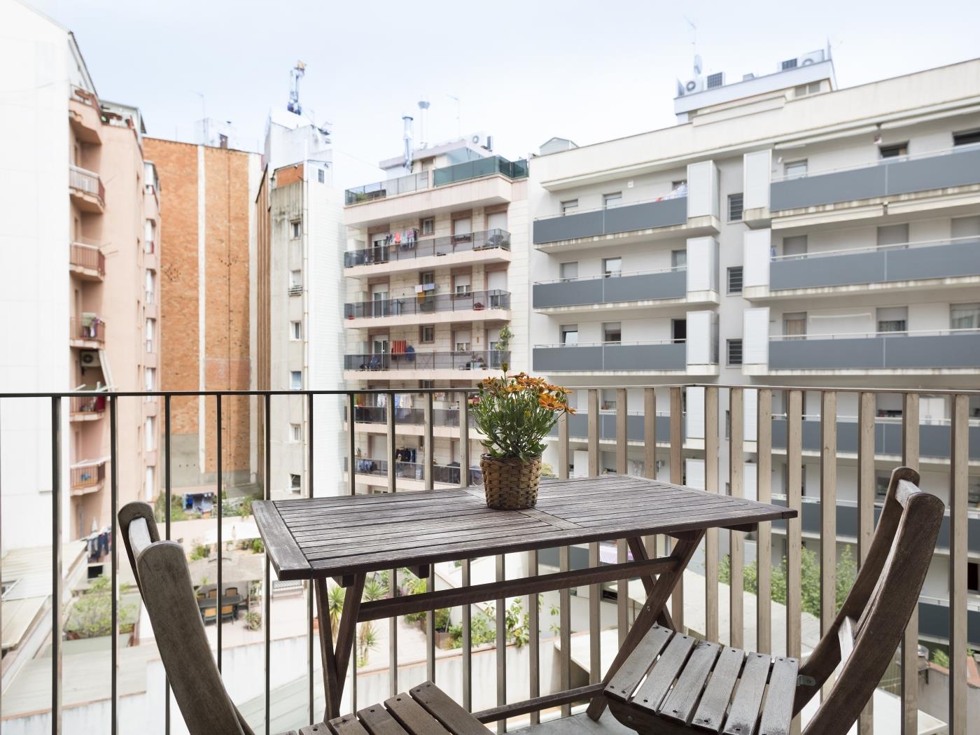 Apartamento con Piscina en el Barrio Gótico en Barcelona para 8 - My Space Barcelona Apartamentos