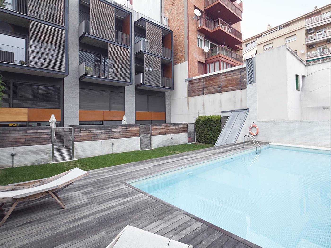 Piso con Piscina y Terraza en el Centro para 8 - My Space barcelona Apartamentos