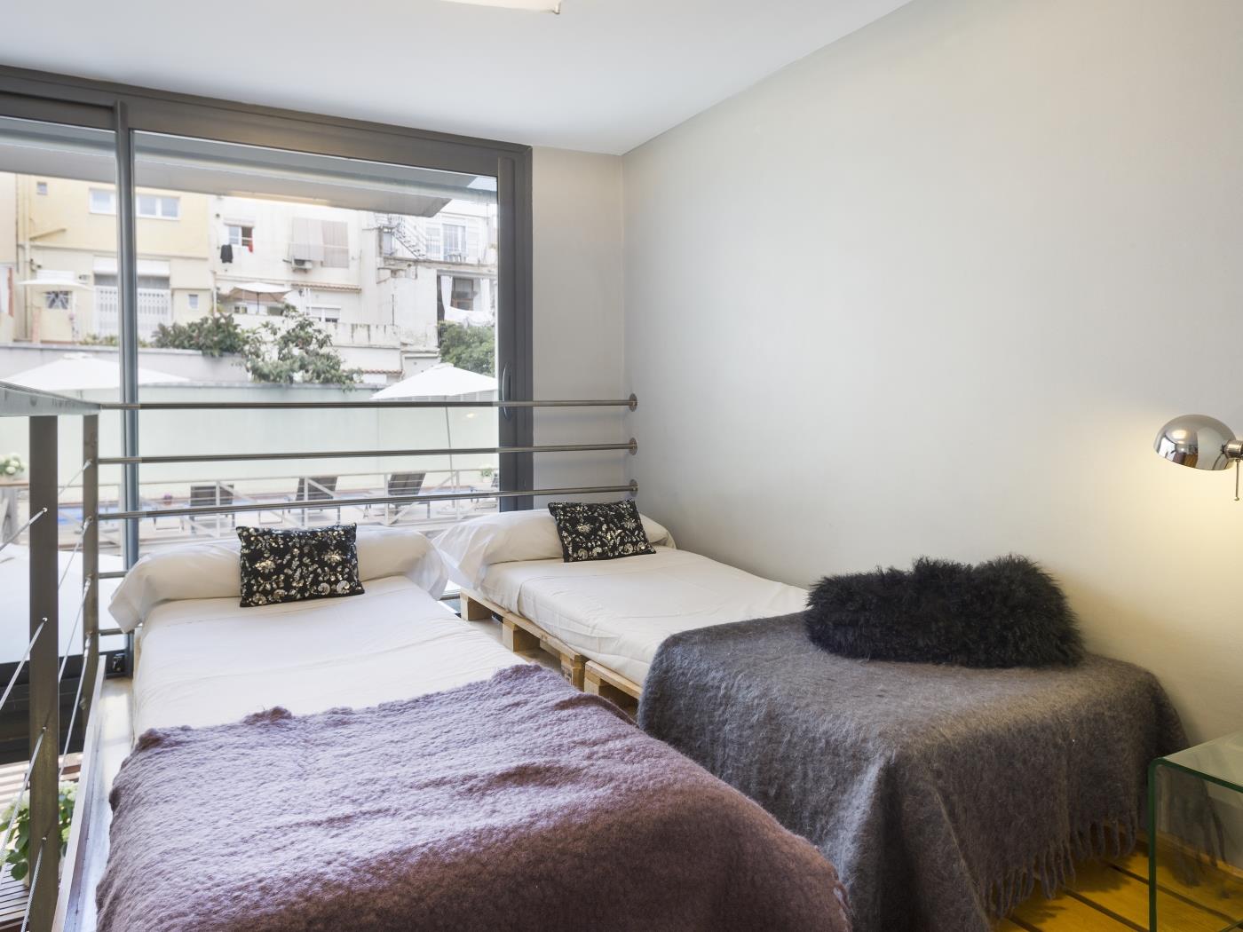 Apartamento con Piscina y Terraza en el Centro para 10 - My Space Barcelona Apartamentos