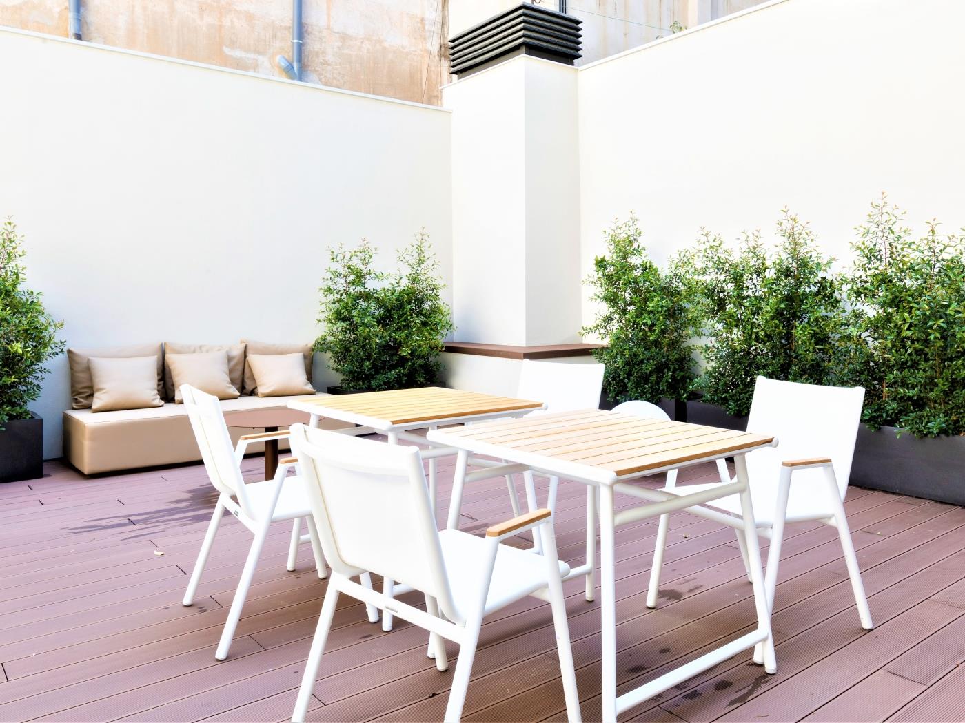 Ático con terraza privada en el centro con limpiezas semanales por meses - My Space Barcelona Apartamentos