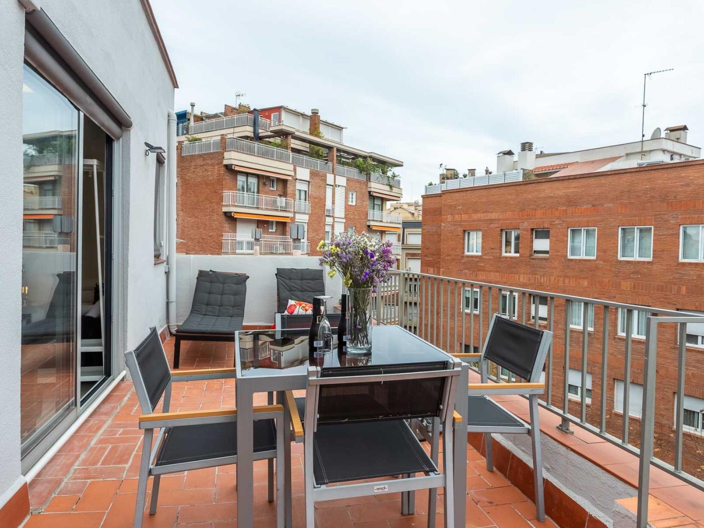 My Space Barcelona Luminosos ático con dos terrazas muy bien orientado - My Space Barcelona Apartamentos
