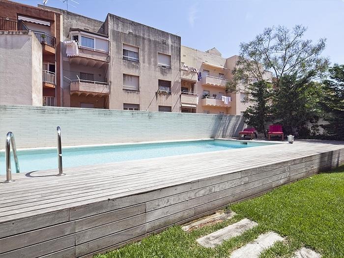 Grupo de 2 dúplex para hasta 16 personas con terraza y piscina en el centro - My Space Barcelona Apartamentos