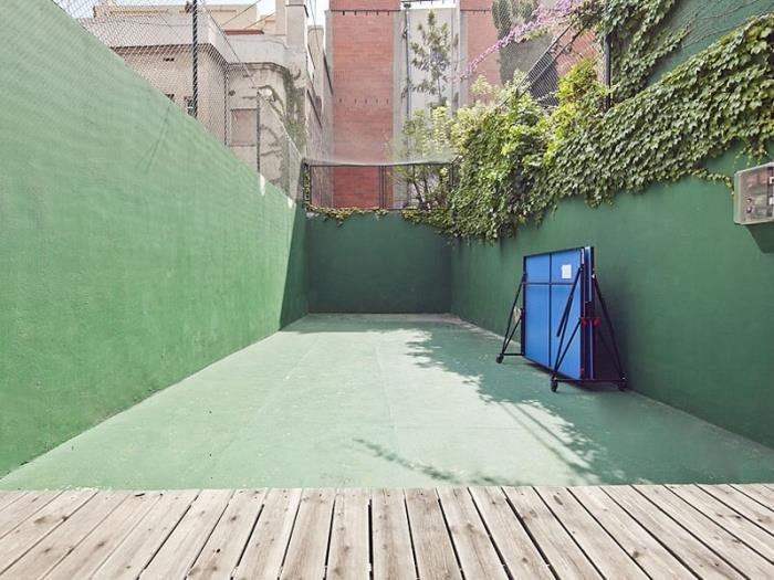 10 apartamentos con terraza y piscina cerca del centro de Barcelona para 60 pax - My Space Barcelona Apartamentos