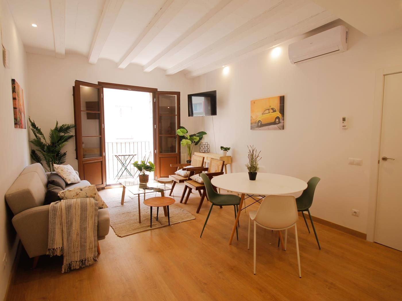 Habitación en piso compartido en Poble Sec. - My Space Barcelona Apartamentos