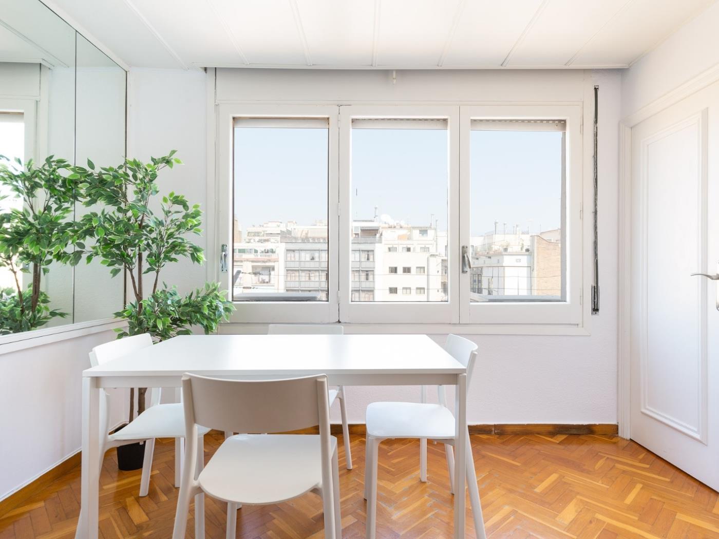 Apartamento para 4 personas en Calle Sepulveda . - My Space Barcelona Apartamentos