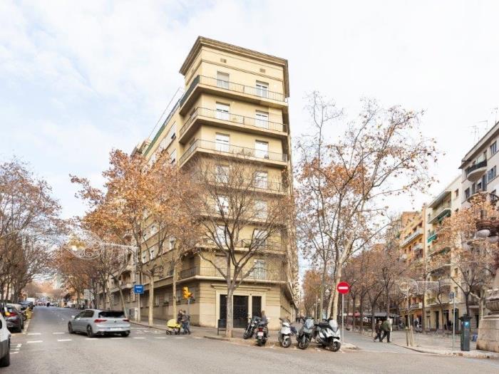 ¡Encantador piso con capacidad para 7 personas cerca del corazón de la ciudad! - My Space Barcelona Apartamentos