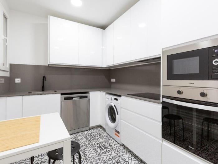 ¡Encantador piso con capacidad para 7 personas cerca del corazón de la ciudad! - My Space Barcelona Apartamentos