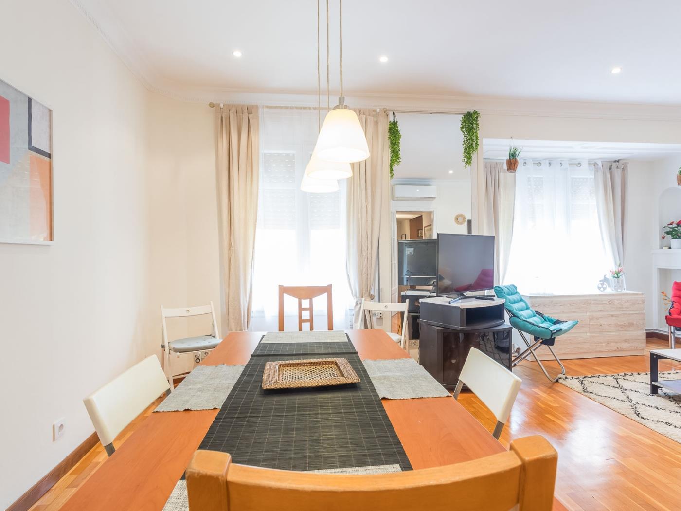 ¡Encantador piso con capacidad para 6 personas cerca del corazón de la ciudad! - My Space Barcelona Apartamentos