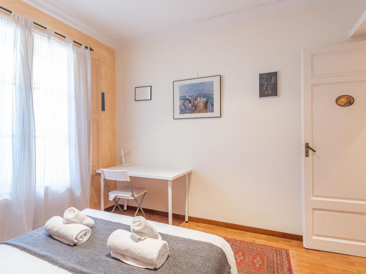 ¡Encantador piso con capacidad para 6 personas cerca del corazón de la ciudad! - My Space Barcelona Apartamentos