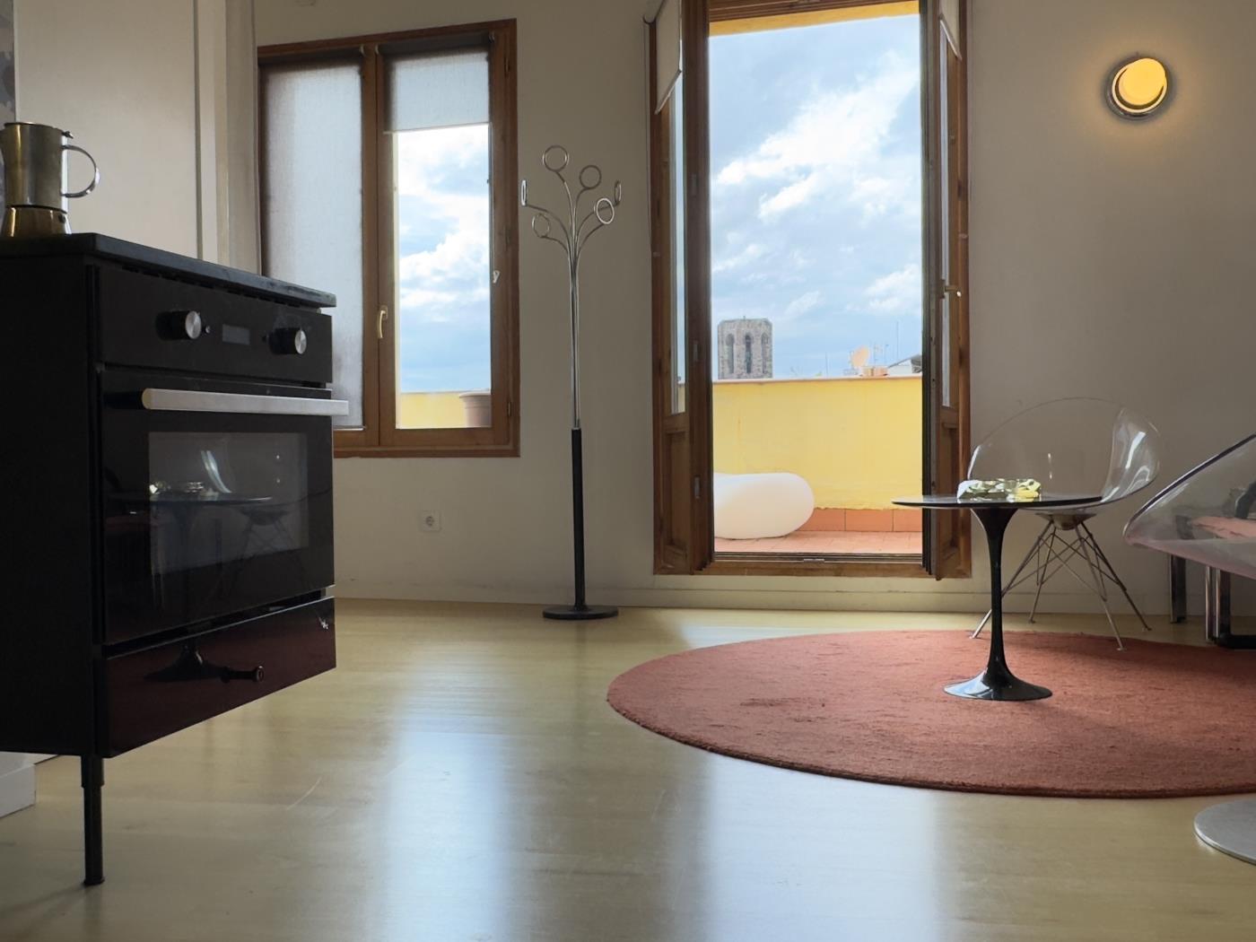 Ático reformado de 2 hab. con terraza en el Barrio Gótico - My Space Barcelona Apartamentos